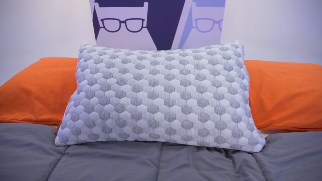 Layla Kapok Pillow Review (2022) - Mattress Nerd