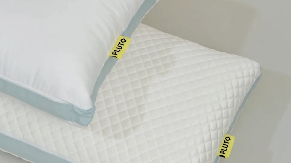 Go to Pluto Pillow Review