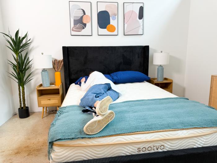 side sleeping on the saatva classic mattress 4