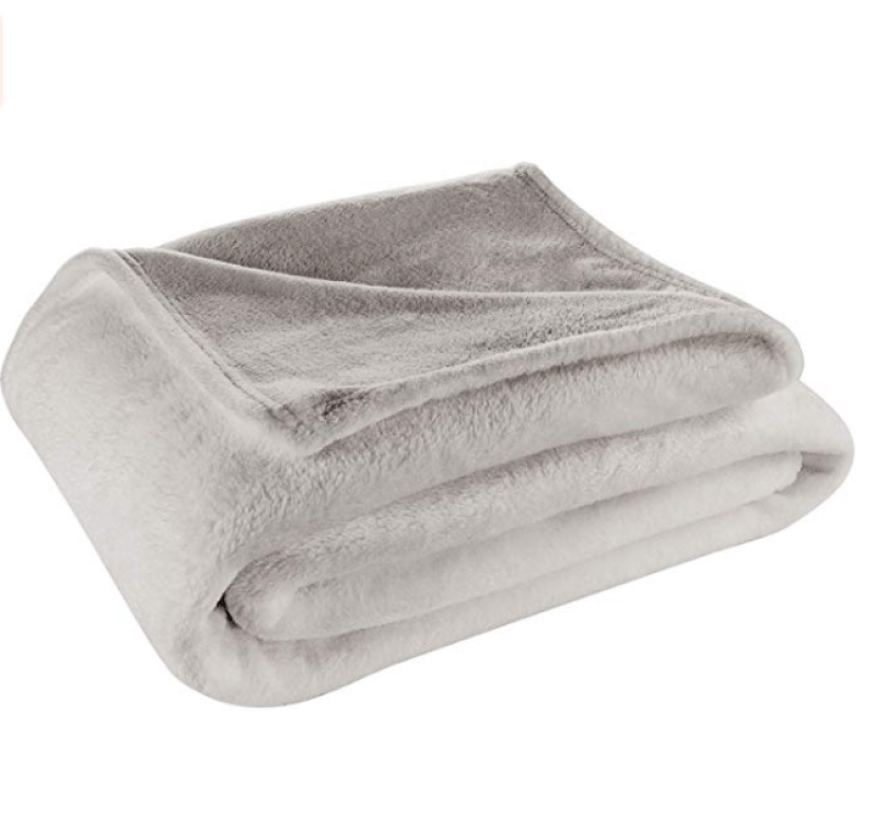 Best Cooling Blankets Our Top Picks for 2022 and Buyers Guide