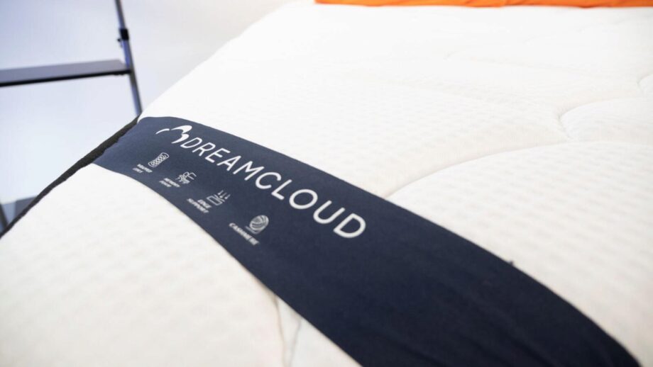 DreamCloud Mattress Review (2021) The Nerd's Take
